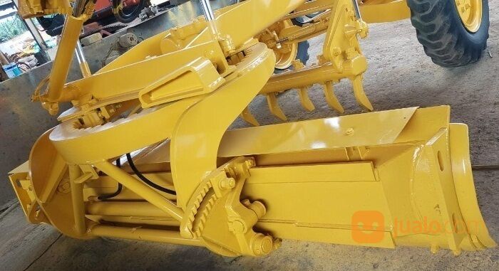 Motor Grader Komatsu GD405A ex Import tahun 2018