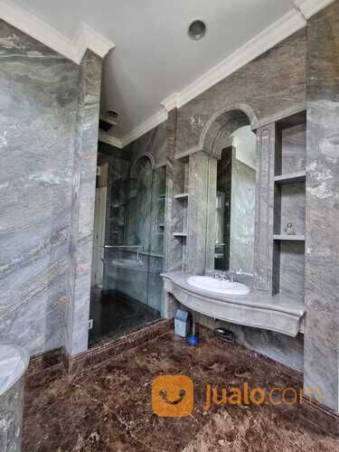 Rumah Sultan Kota Wisata Cibubur Cluster Monaco ada Private Pool