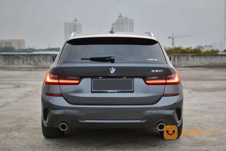 [odo 2rb]TDP 20jt BMW 320i M-Sport Touring 2021 rg 2022 (wagon estate)