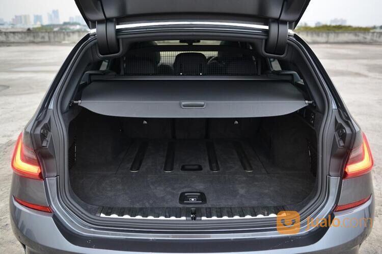 [odo 2rb]TDP 20jt BMW 320i M-Sport Touring 2021 rg 2022 (wagon estate)