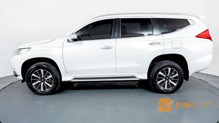 Mitsubishi Pajero Sport 2.4 Dakar Ultimate 4X2 AT 2018 Putih