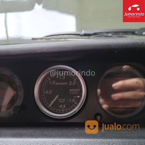 Mobil Mitsubishi Pajero SWB 1999