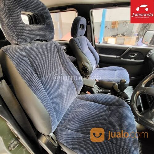 Mobil Mitsubishi Pajero SWB 1999