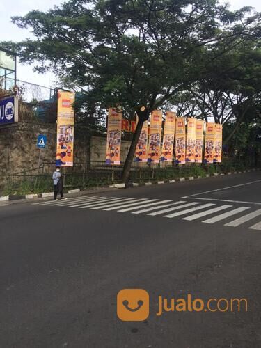 Umbul-umbul dan T Banner