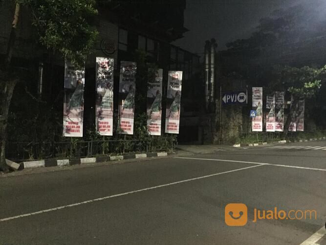 Umbul-umbul dan T Banner