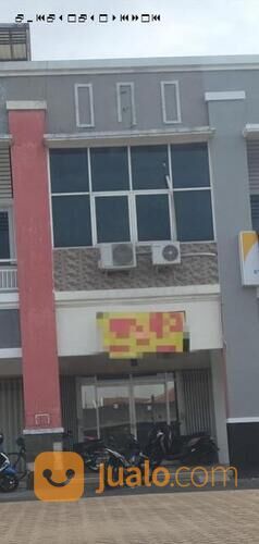 Ruko Raya Pondok Candra, Strategis