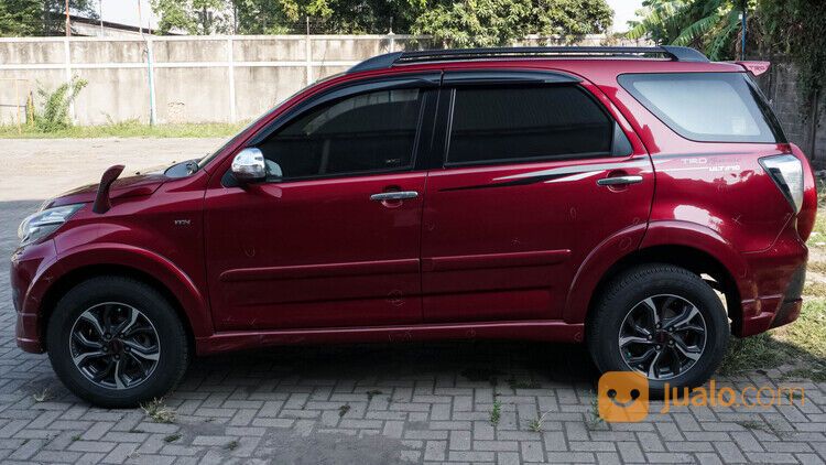 Toyota Rush S TRD Sportivo Ultimo AT 2017 Merah