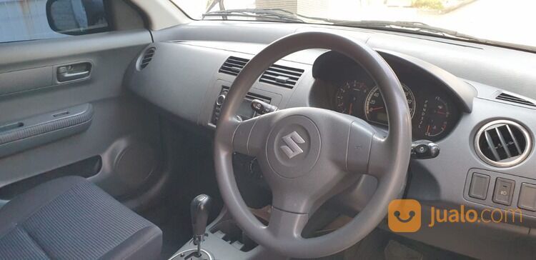 Suzuki Swift ST 2008 kesayangan Super Istimewa