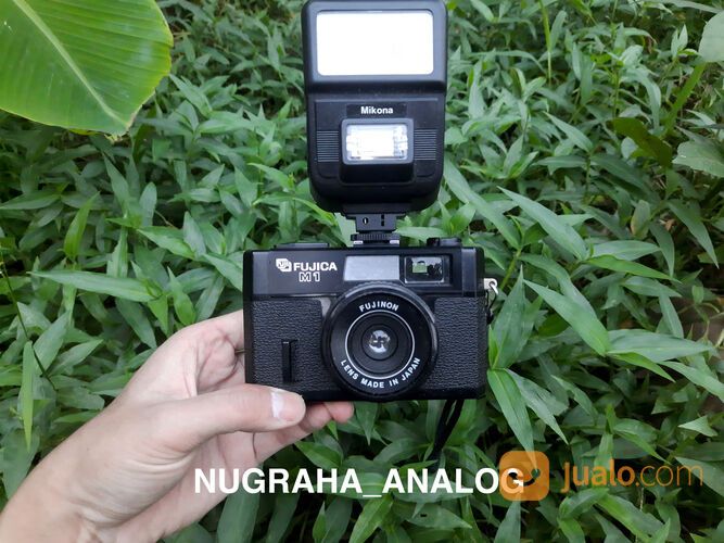 Kamera Analog Fujica M1 Hitam Original + Flash Mikona (Double Flash)
