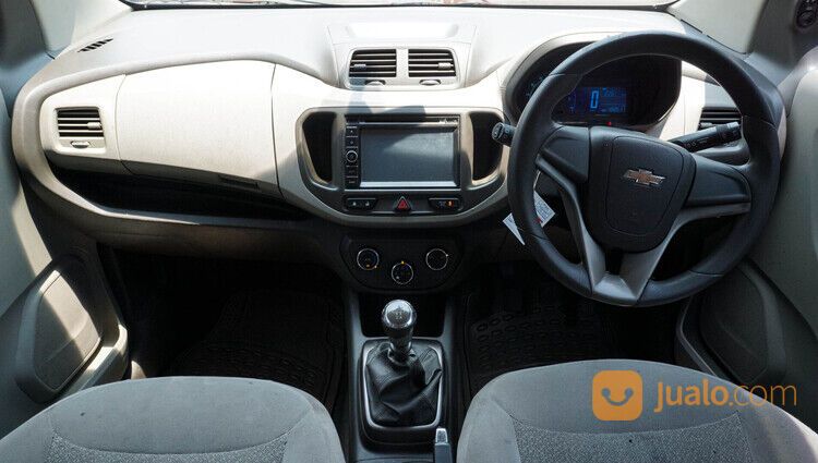 Chevrolet Spin LTZ MT 2013 Putih