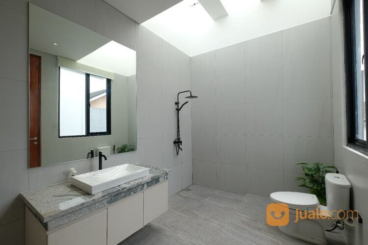 Rumah Mewah Furnished 3 Lantai Cluster Costarica Modernland Tangerang