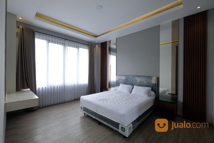 Rumah Mewah Furnished 3 Lantai Cluster Costarica Modernland Tangerang