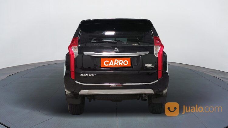 Mitsubishi Pajero Sport 2.4 Dakar Ultimate 4X2 AT 2017 Hitam