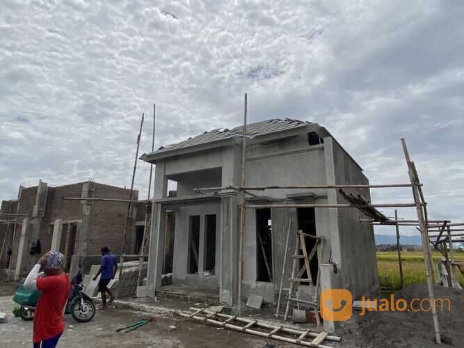 bukan perumahan Subsidi, Rumah Elit di Gardenia Jomboran