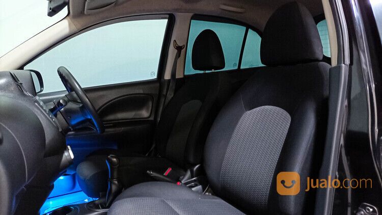 Nissan March 1.2L MT 2013 Hitam