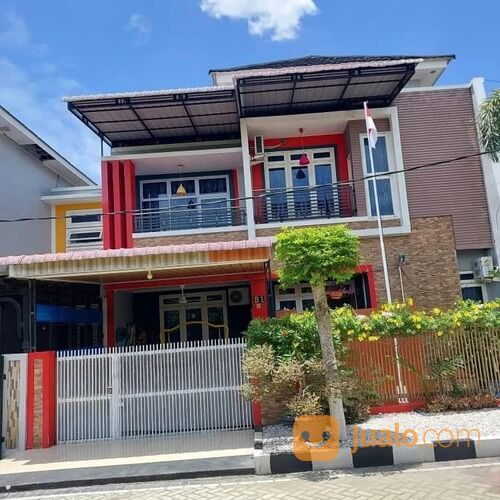 Rumah Mewah Lokasi Strategis 2 Lantai di Jl.Nangka Pekanbaru