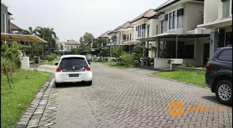 Rumah Minimalis Royal Residence Dekat Club House, Superindo, RS Graha Medika