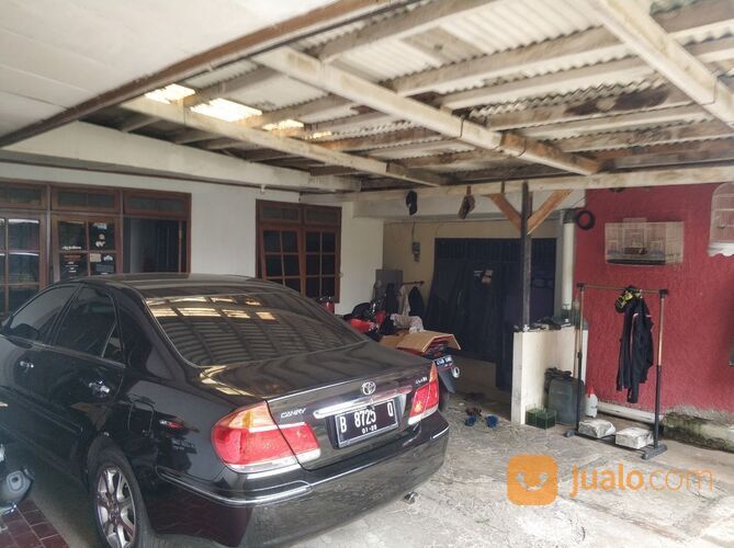 Rumah Hook 5 menit Belakang KUTET UI 10 menit Tol Kukusan Depok