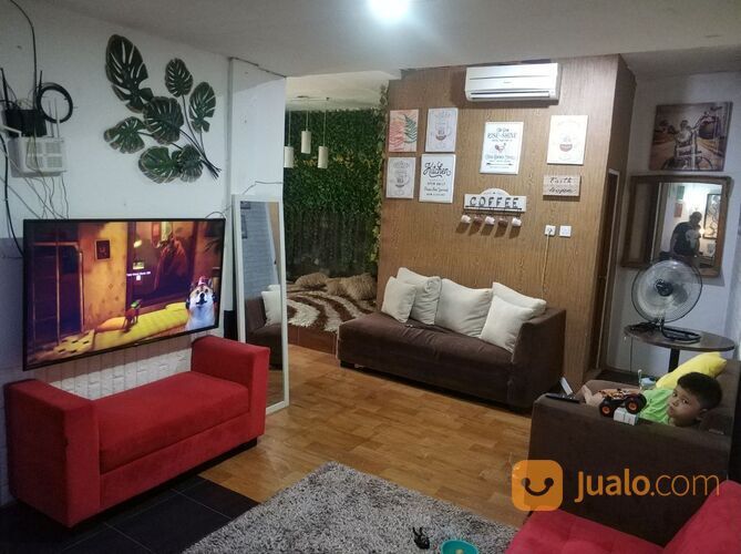 Rumah Hook 5 menit Belakang KUTET UI 10 menit Tol Kukusan Depok