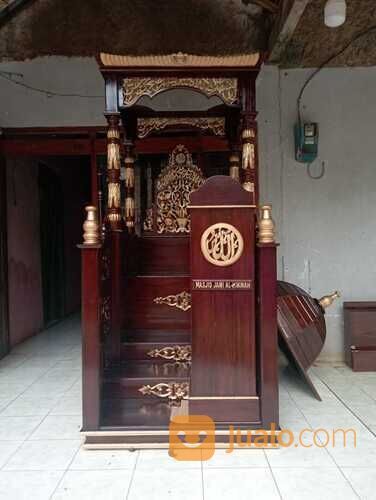 Mimbar masjid kayu jati