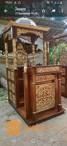 Mimbar masjid kayu jati