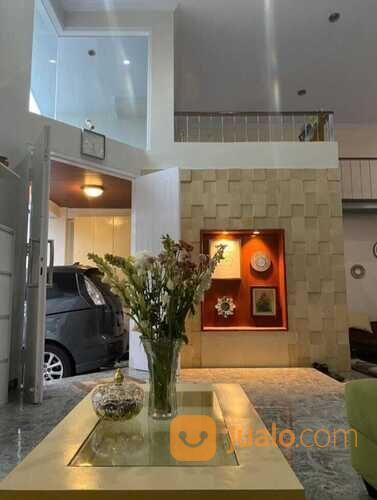 Rumah mewah Pondok Gede bonus BMW