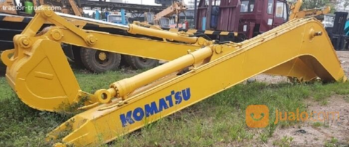 Boom Long Arm Excavator Komatsu model PC200