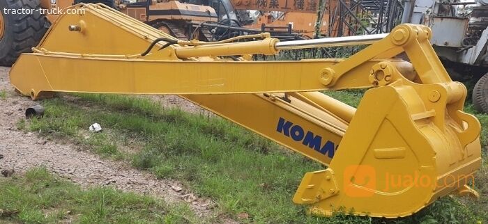 Boom Long Arm Excavator Komatsu model PC200