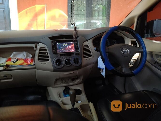 Innova 2008 type G automatic