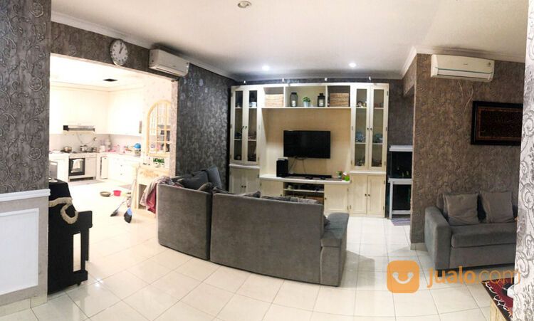 Rumah di De Latinos BSD City Dekat Stasiun Rawa Buntu, Pasar Modern BSD City