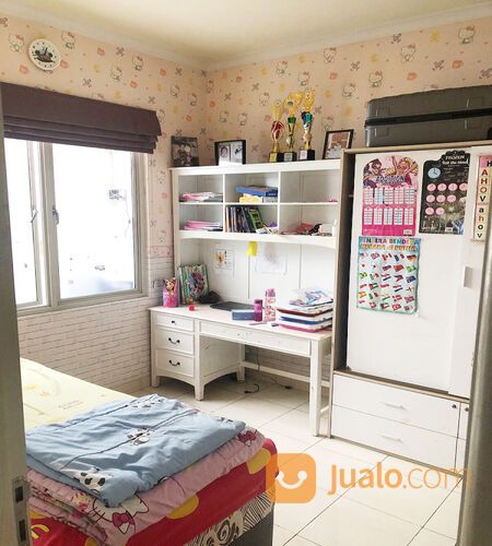 Rumah di De Latinos BSD City Dekat Stasiun Rawa Buntu, Pasar Modern BSD City