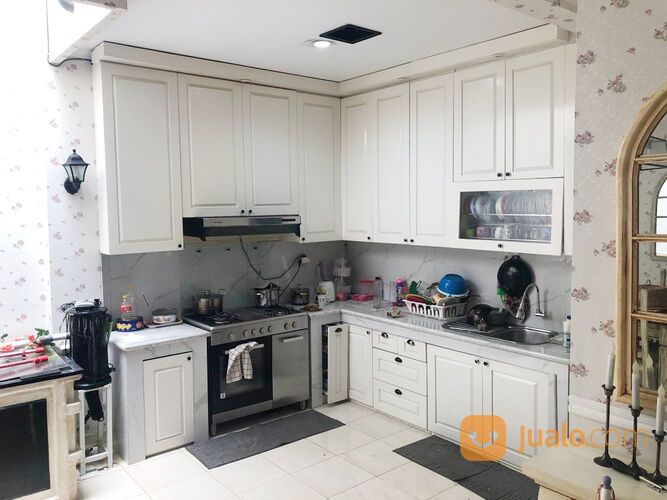 Rumah di De Latinos BSD City Dekat Stasiun Rawa Buntu, Pasar Modern BSD City