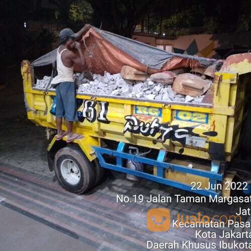 Jasa buang puing damtruk
