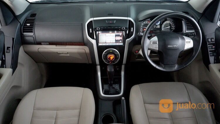 Isuzu MU-X 2.5 Premier AT 2019 Cokelat