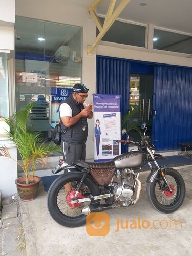 Motor CB 100 Tahun 1978 Silver Gagah