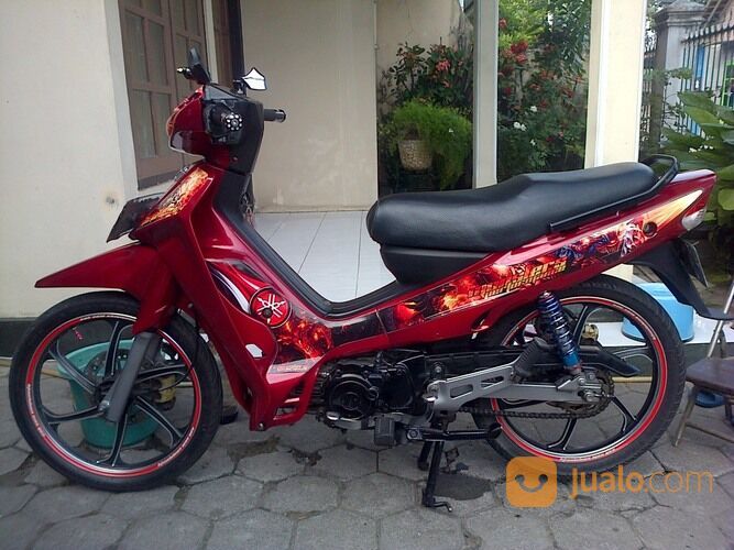 Pusat Cetak Stiker Striping Motor Sticker Cutting Branding mobil truck ambulance Solo