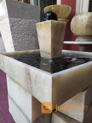 Air Mancur Taman Minimalis Marmer kediri