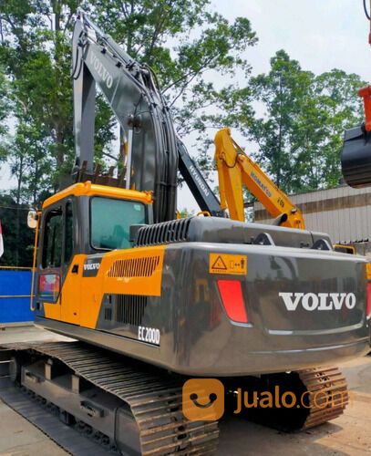 Excavator Volvo EC200D Tahun 2018