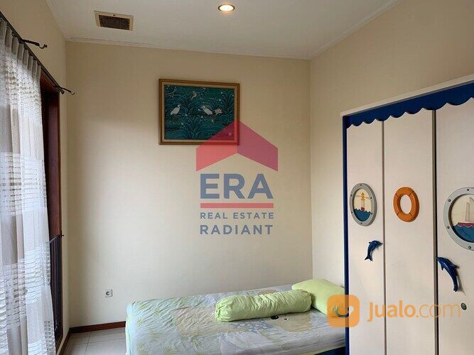 Rumah di Villa Graha Hijau, Pondok Ranji dengan Fasilitas Club House