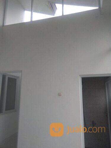 rumah BARU di penganten ali ciracas, 2,5 LANTAI STRATEGIS PINGGIR JALAN