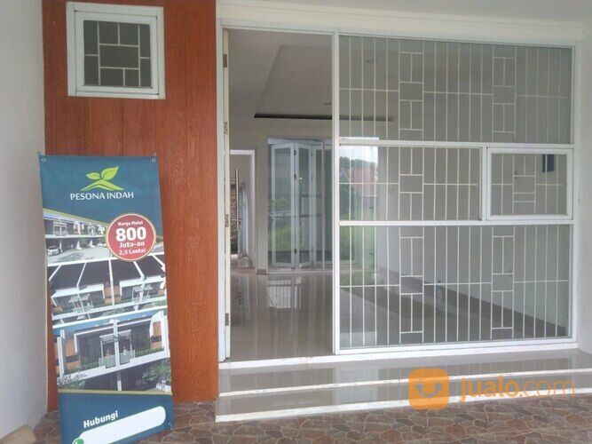 rumah BARU di penganten ali ciracas, 2,5 LANTAI STRATEGIS PINGGIR JALAN