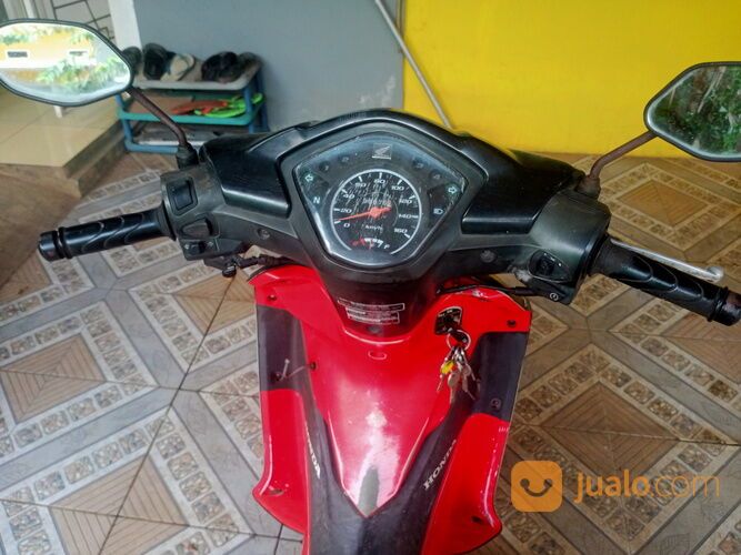 motor Honda Revo 2012