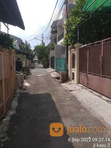 Rumah Di Kampung Ambon Kayu Putih Jakarta Timur