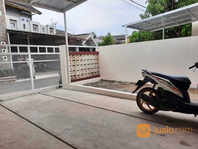 Rumah bangunan baru di komplek Riung bandung