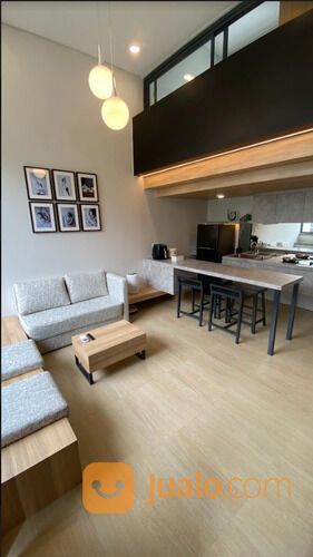 RUMAH RAPIH TERAWAT DI CLUSTER IMAJIHAUS BSD CITY SEMI FURNISH