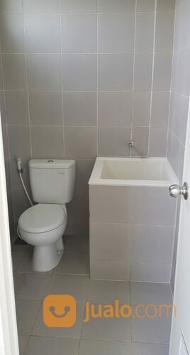 Ruko North West Boulevard Citraland Surabaya NV 6 - Baru 3 Lantai - Parkiran Luas