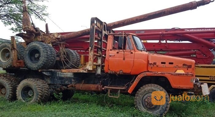 Logging Truck Nissan Diesel model TZA520