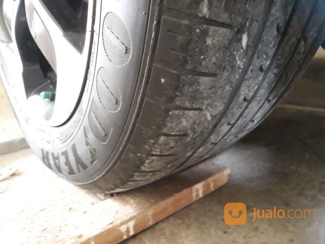 Velg R17 & Ban R17 Uk.215/60 OEM HONDA HRV PRESTIGE SPESIAL EDITION