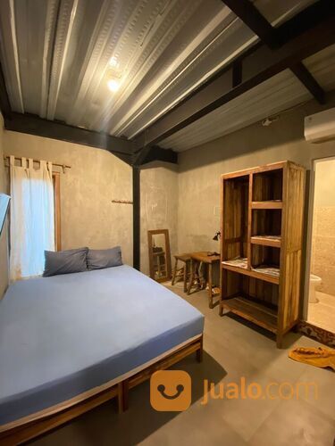 KOST EXCLUSIVE DEKAT UMS HOTEL ALANA COLOMADU