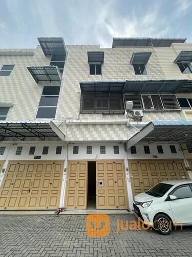 Rumah Komplek Karya Bakti Townhouse (Jalan Karya Bakti, daerah Bhayangkara - Pancing) Medan